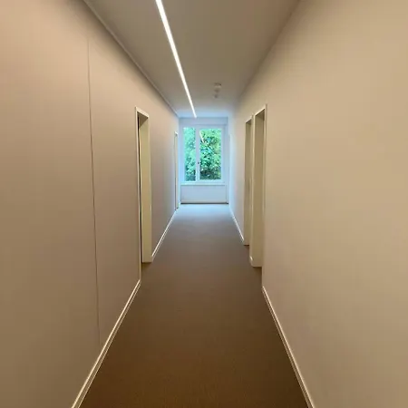 Modern In & Free Gym Access Berlin