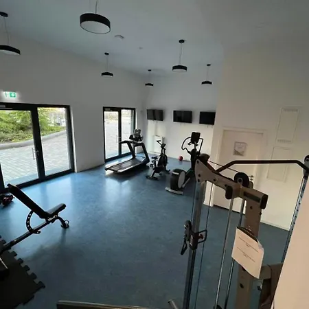 Modern In & Free Gym Access Berlin