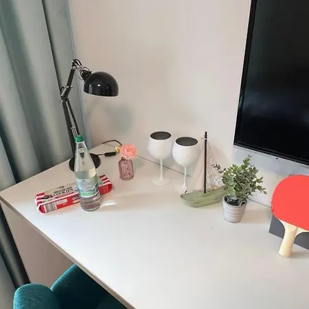 Modern In & Free Gym Access Apartment Berlin