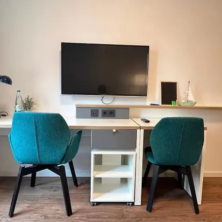 Modern In & Free Gym Access Apartment Berlin