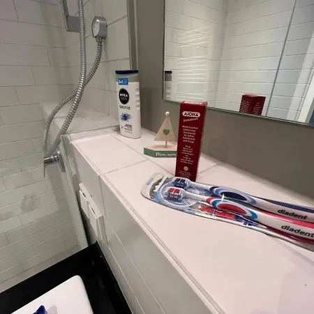 Modern In & Free Gym Access * Berlin